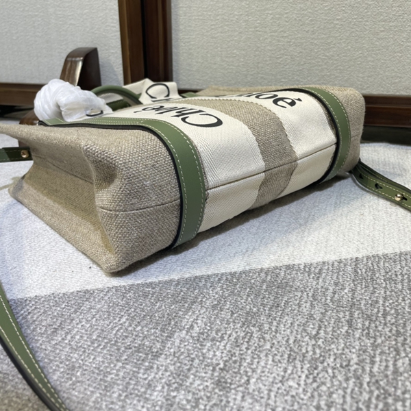 スーパーコピーブランドバッグ背面デザイン